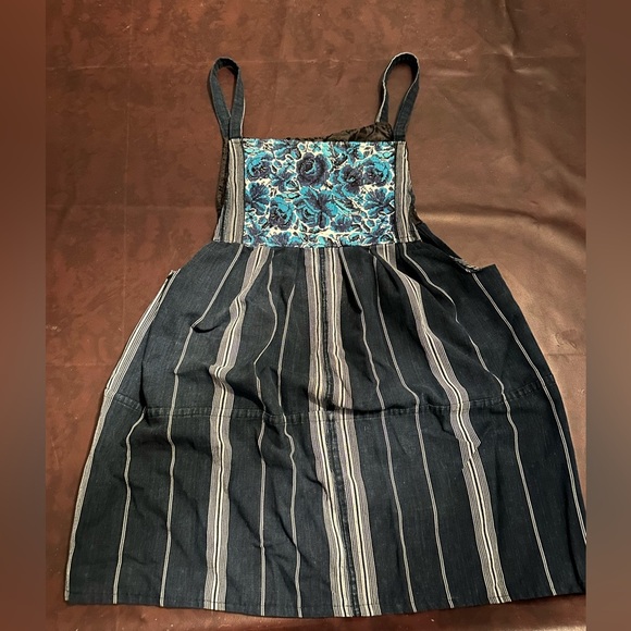 Elegant Black and Blue Striped Mini Dress - Picture 1 of 8